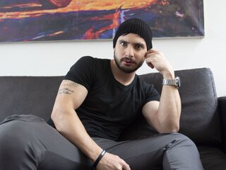 EstebanAndrago online sex