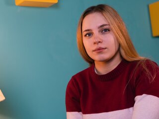 LunaLyons fuck camshow
