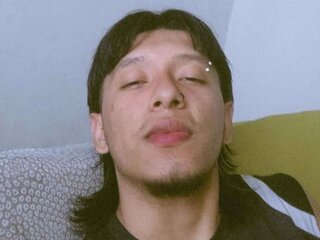 JohnDeviz pictures shows